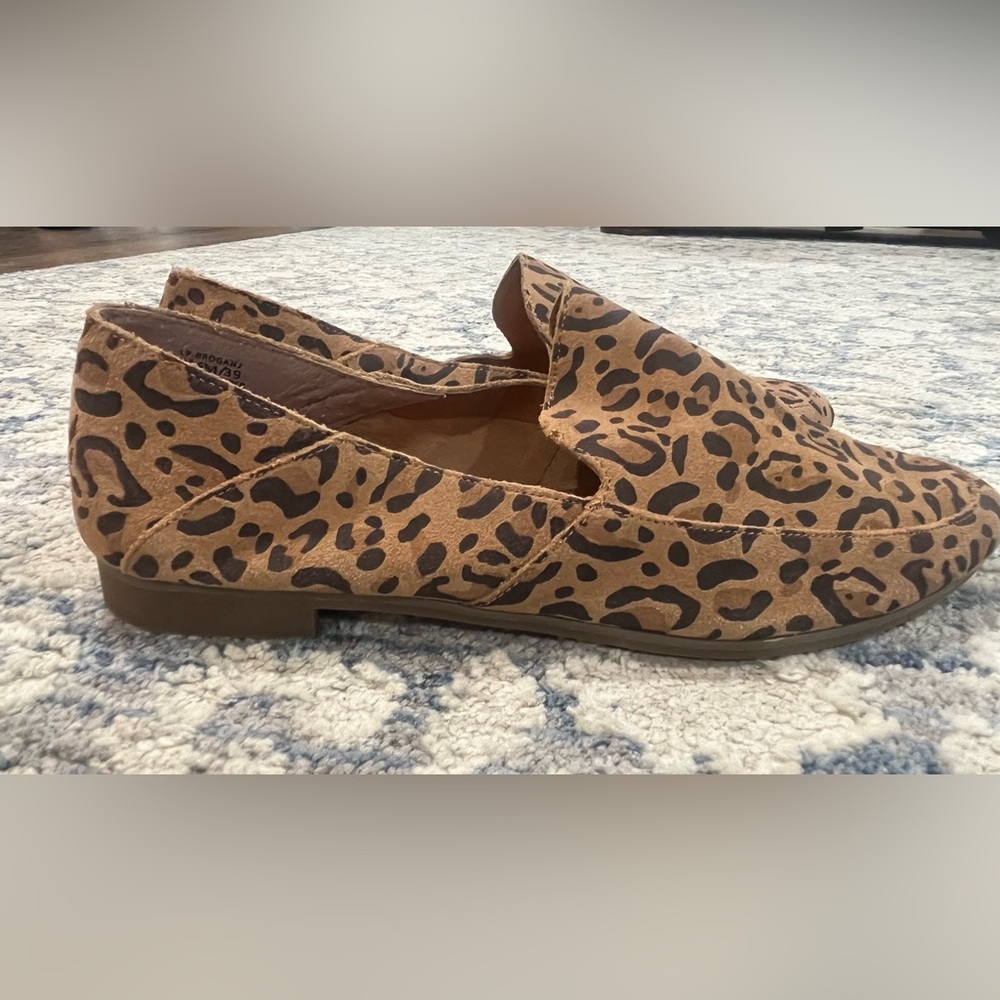 Lucky Brand Brogan2 Leopard Print Loafers. NWOB. - Picture 2 of 6